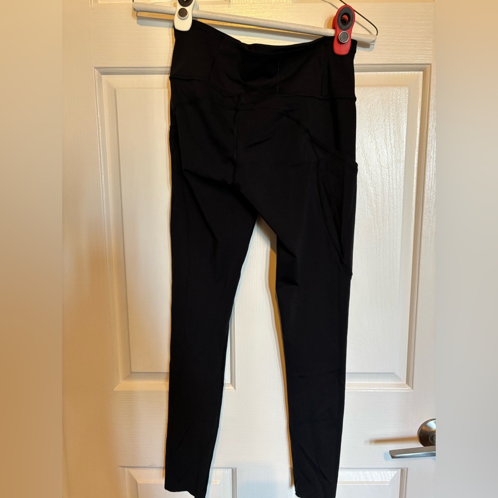 Lululemon Black High-Waisted  3/4 length, 5 pockets Leggings